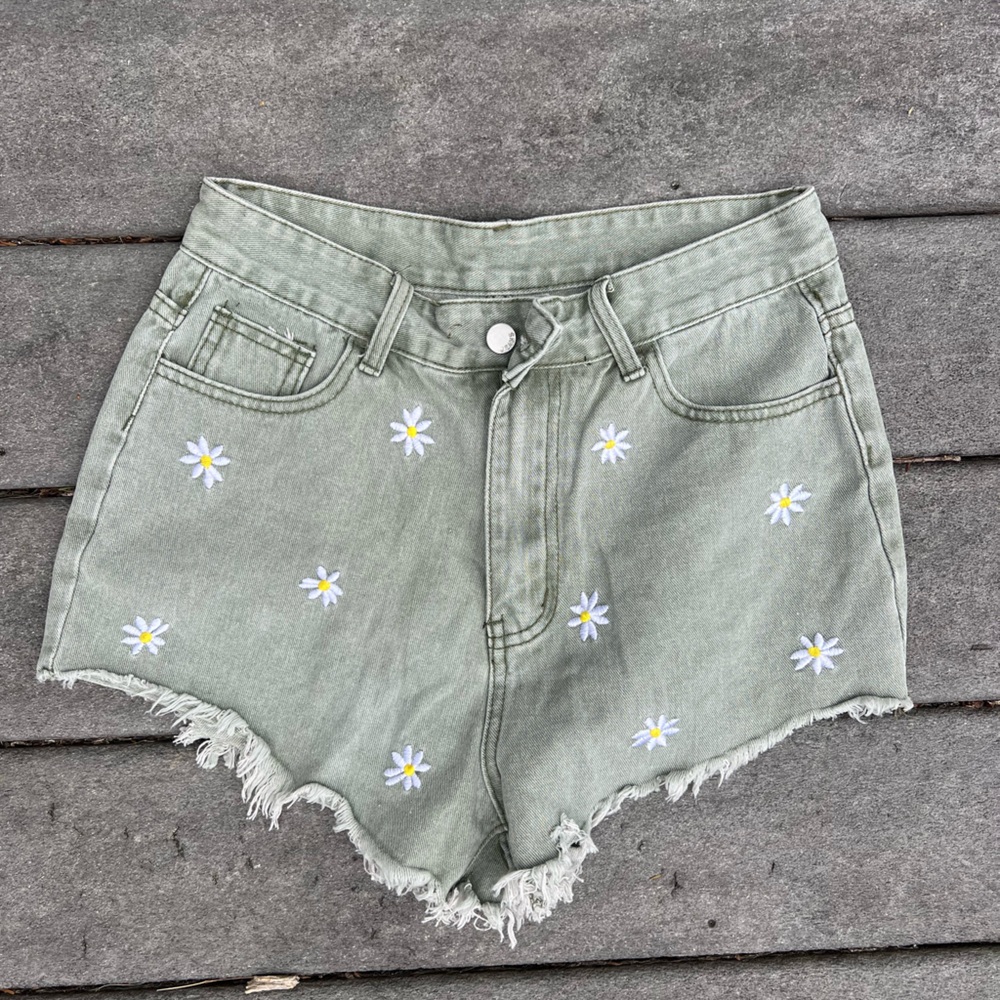 Embroidered Green Women's Shorts